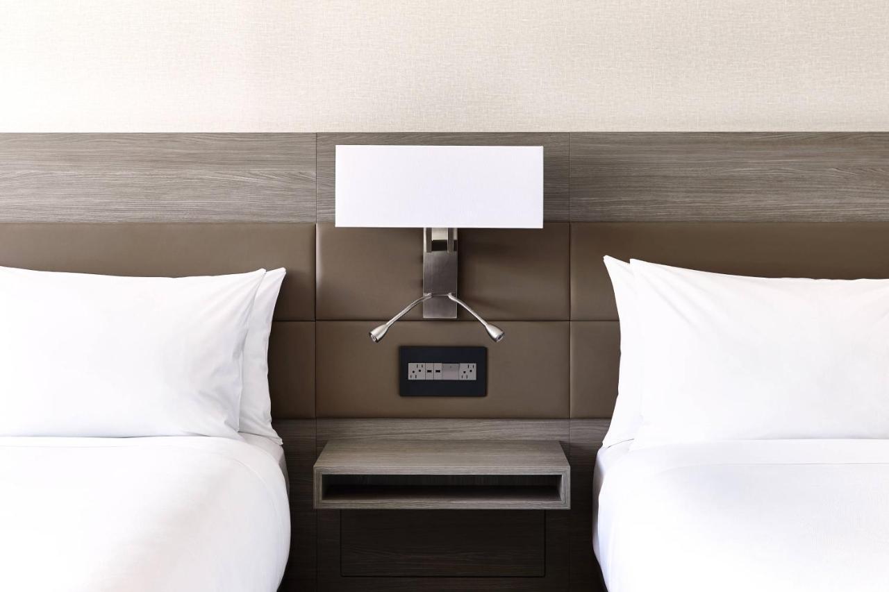 Ac Hotel By Marriott Pleasanton Eksteriør billede
